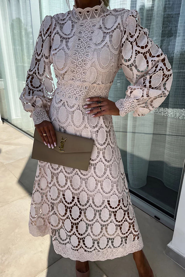 Chloe - Romantic Lace Dress