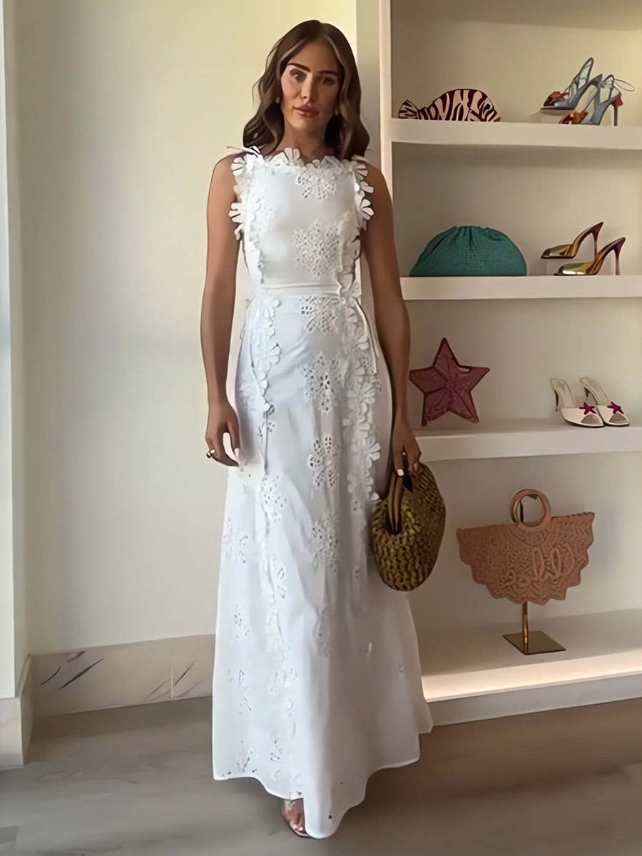 Megan – Long dress with knotted straps and floral lace pattern