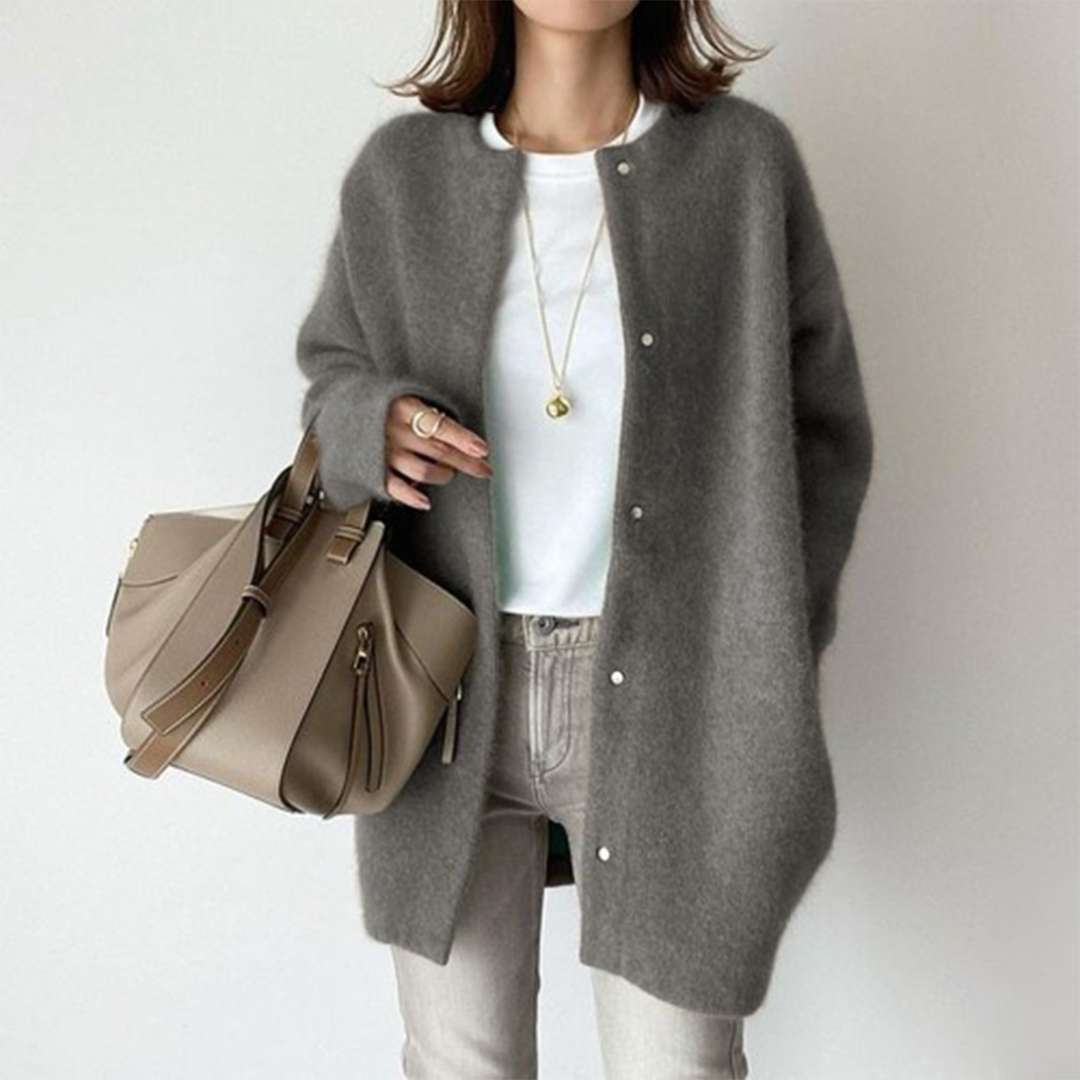 Ella - Chic and Stylish Cardigan
